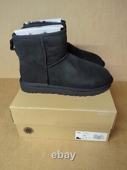 NEW UGG Classic Mini II Size 7 Women's Sherpa Winter Ankle Boots Black 1016222